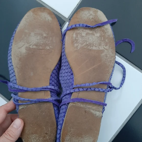 Sandals - Picture 6 of 9